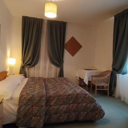 קאמפיטלו די פאסה Hotel Villa Rosa מראה חיצוני תמונה